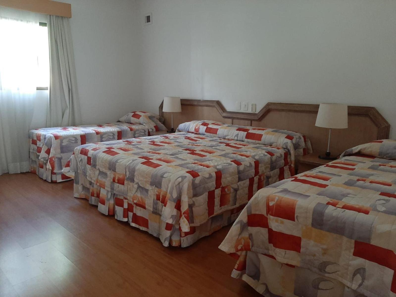 Paradies Hotel Express Жаріну Екстер'єр фото