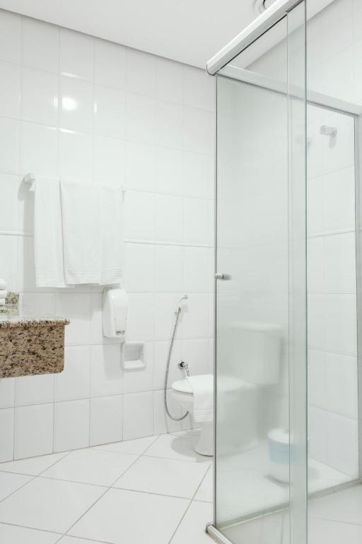 Paradies Hotel Express Жаріну Екстер'єр фото