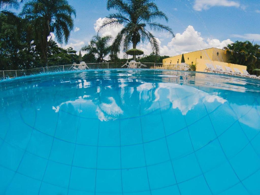 Paradies Hotel Express Жаріну Екстер'єр фото